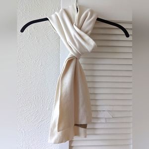 Gap cream-colored scarf